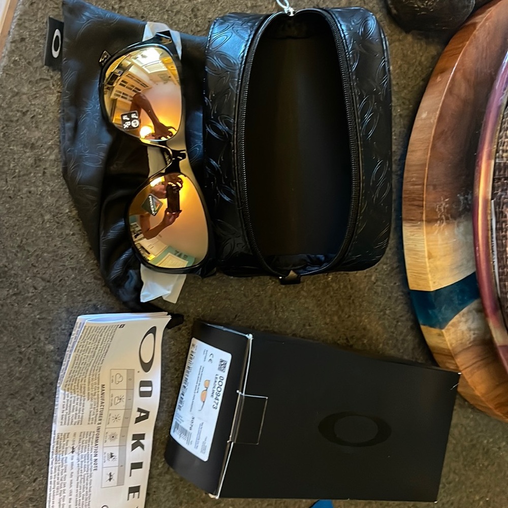 Oakley Leadline polarized sunglasses